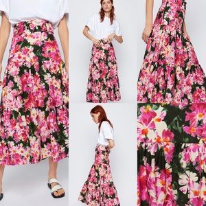 Zara floral pink skirt with belt.